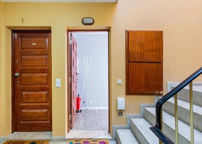 Lar Doce Lar Porto Apartment *